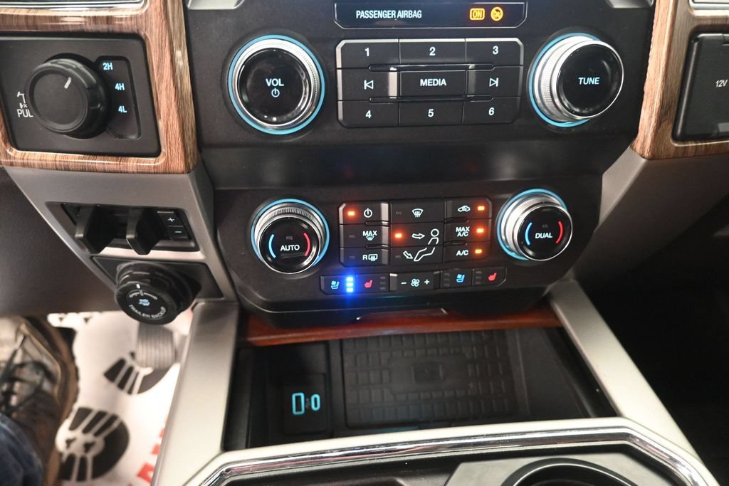 Certified 2021 Ford F250 King Ranch w/ Tremor Off-Road Package AWD/4WD image 9