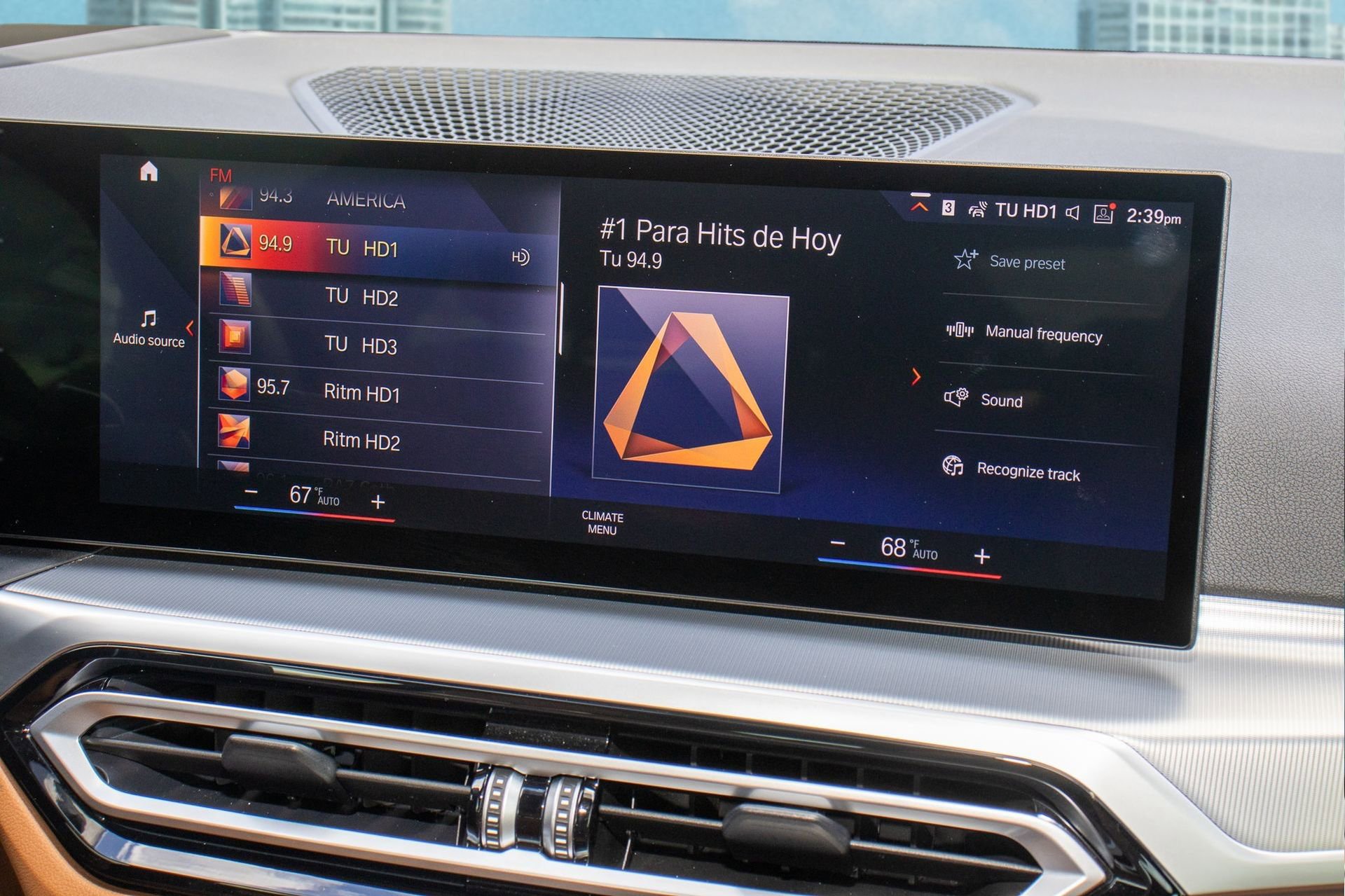 Used 2024 BMW M440i Coupe w/ Premium Package image 18