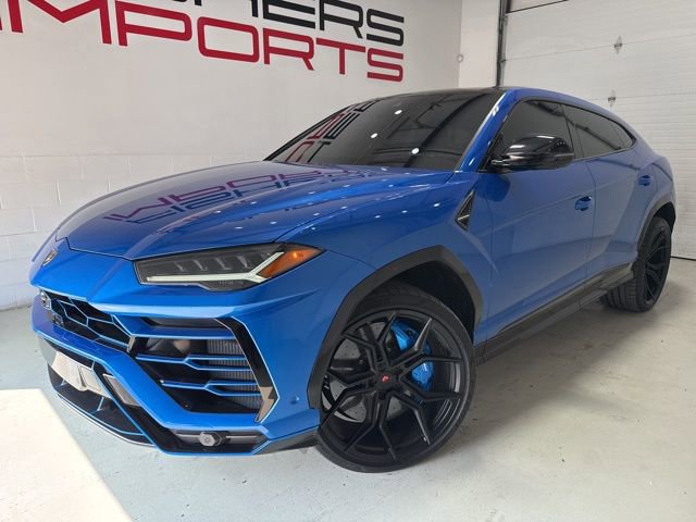 Used 2020 Lamborghini Urus image 2