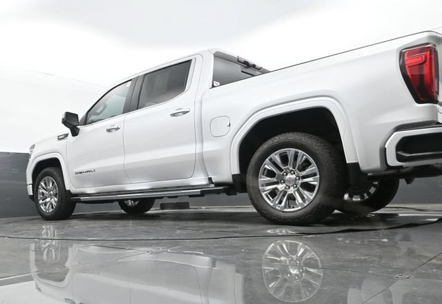 Used 2024 GMC Sierra 1500 Denali w/ Technology Package AWD/4WD image 26