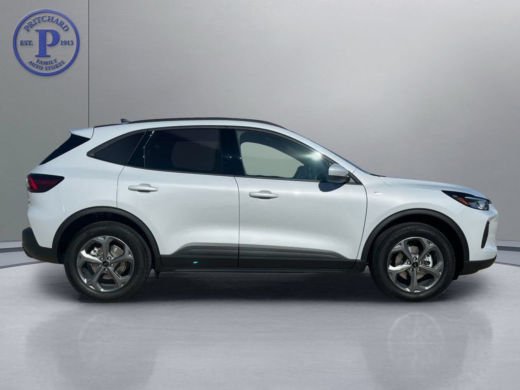 Used 2026 Ford Escape ST-Line Select w/ Tech Pack #1 AWD/4WD image 4