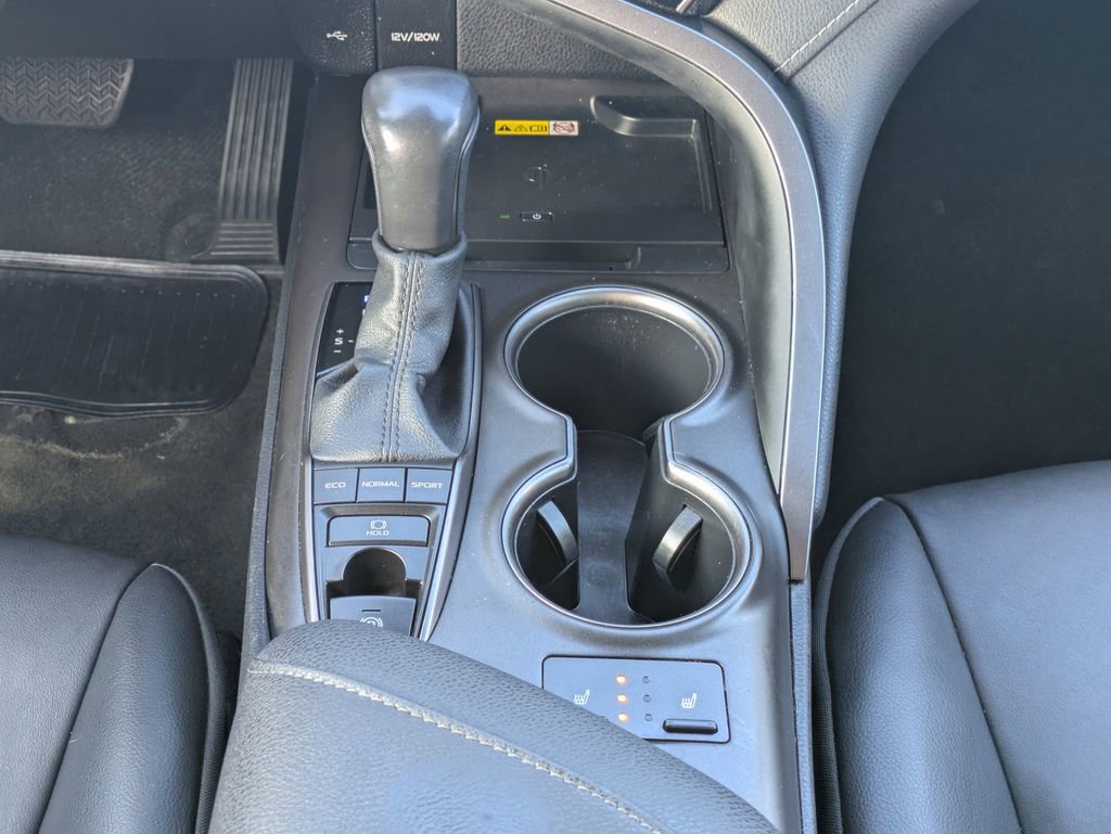 Used 2023 Toyota Camry XSE image 18