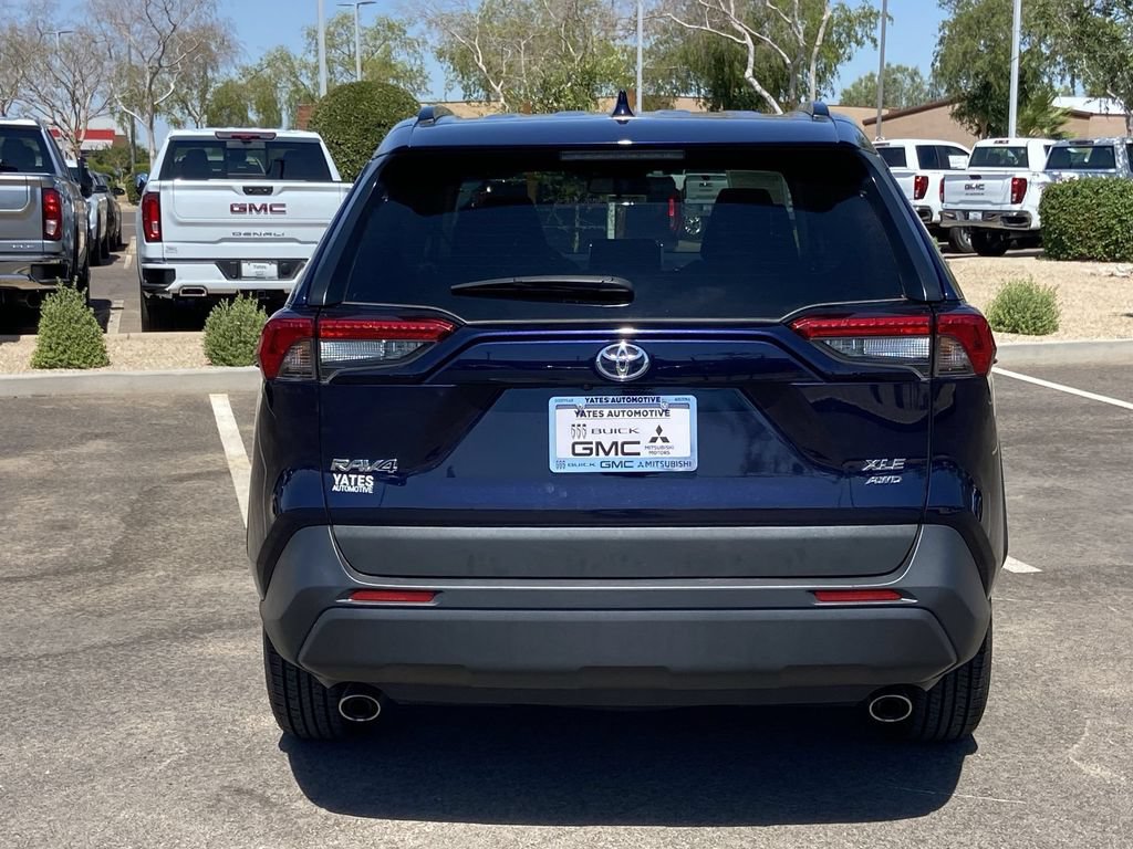 Used 2024 Toyota RAV4 XLE AWD/4WD image 5