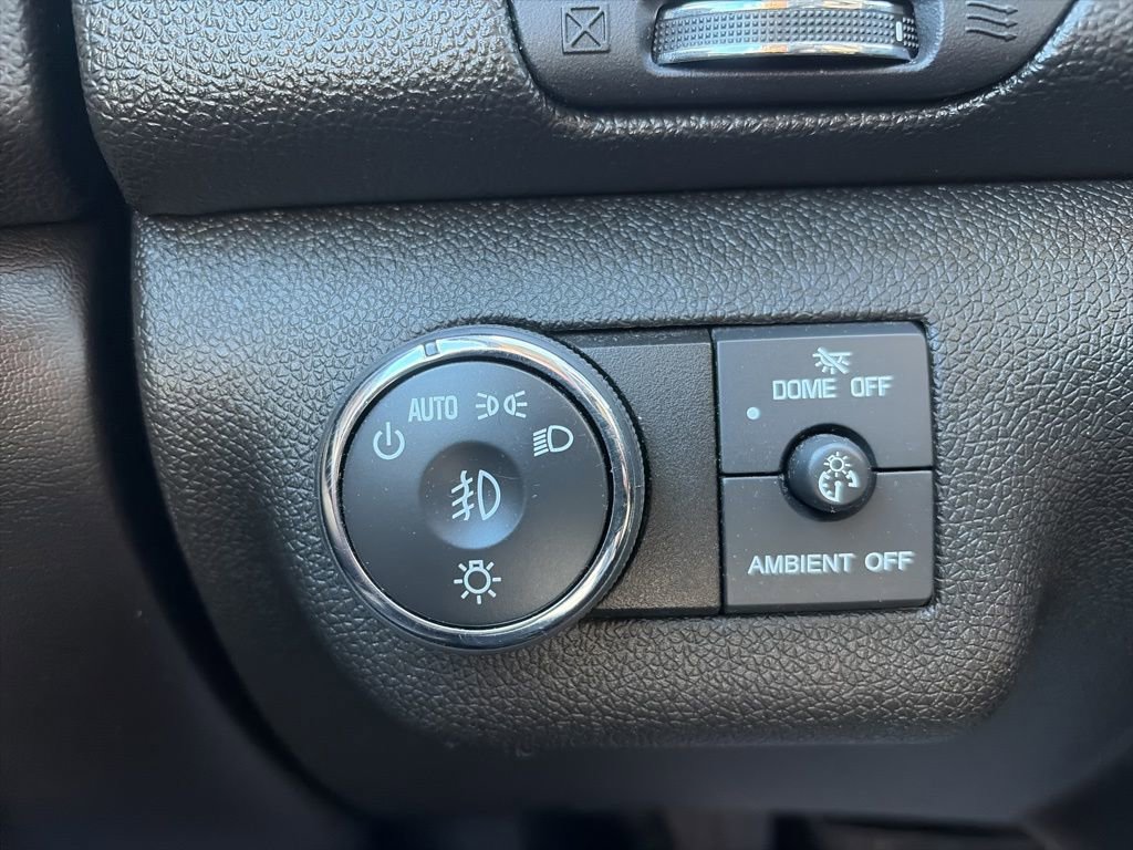 Used 2015 Chevrolet Traverse LT w/ Style and Technology Package image 13