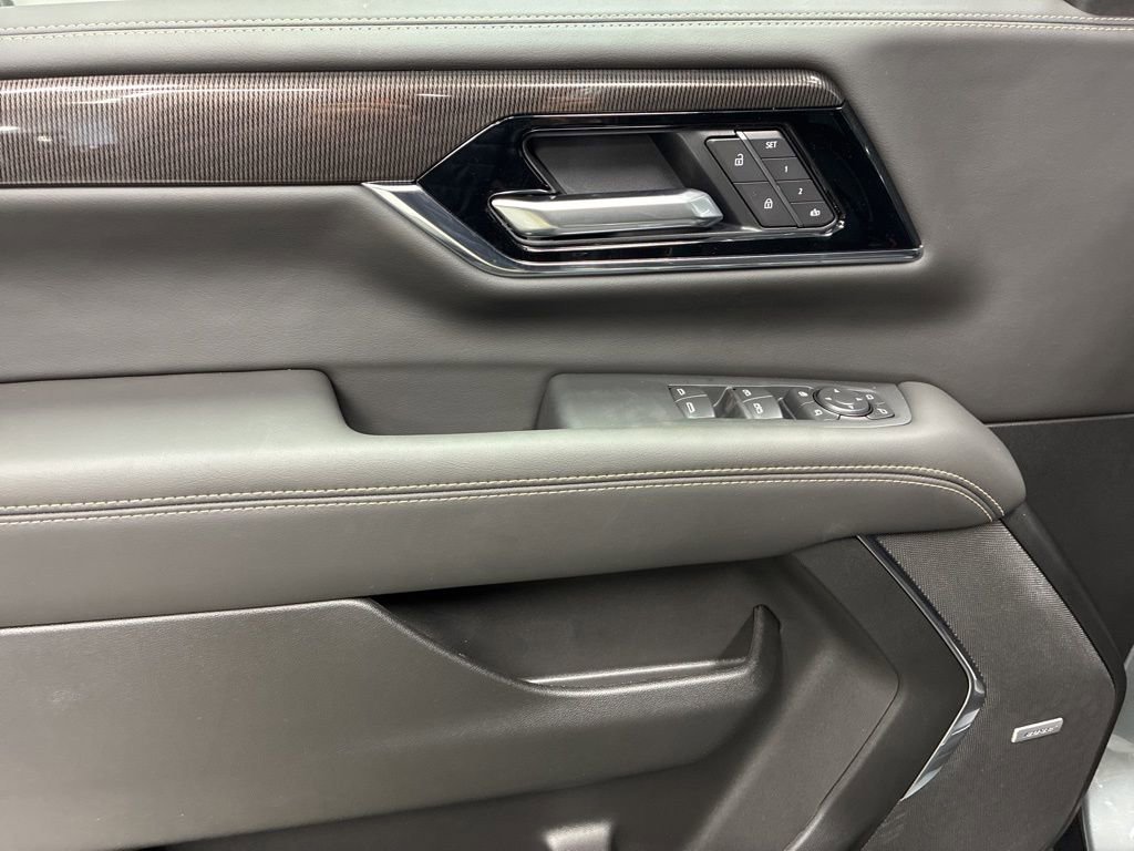 New 2026 GMC Yukon Elevation image 27