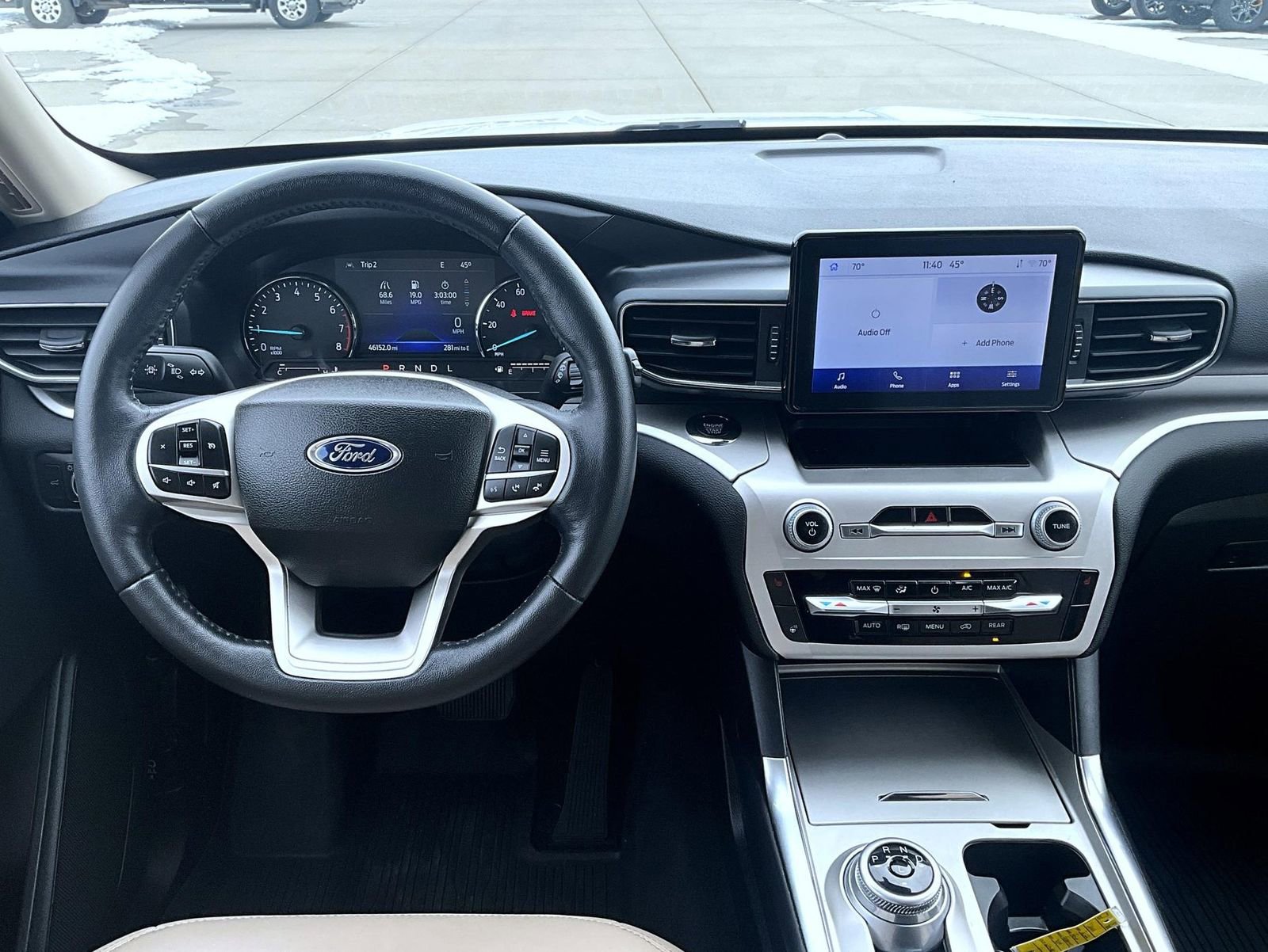 Used 2022 Ford Explorer XLT w/ Equipment Group 202A image 12