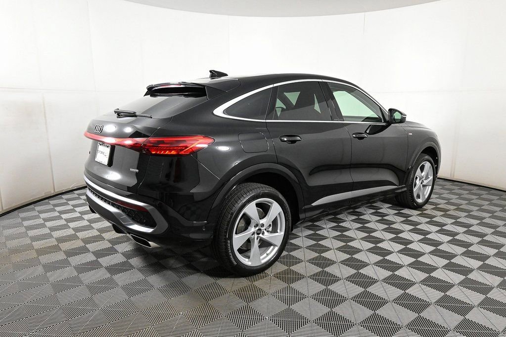 New 2025 Audi Q5 Premium Plus AWD/4WD image 3