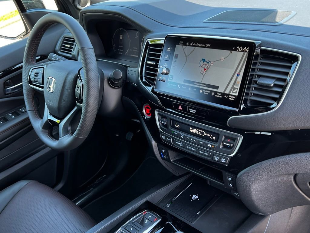 New 2025 Honda Ridgeline Black Edition image 5