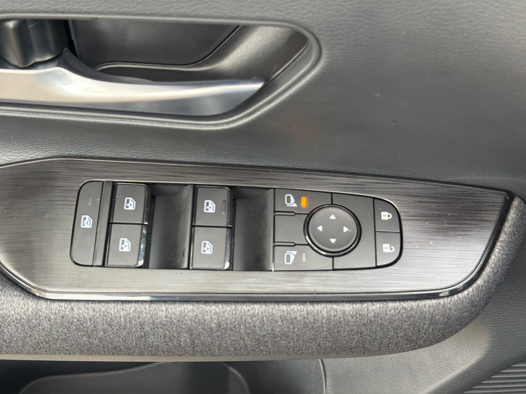 New 2026 Nissan Kicks SV image 17