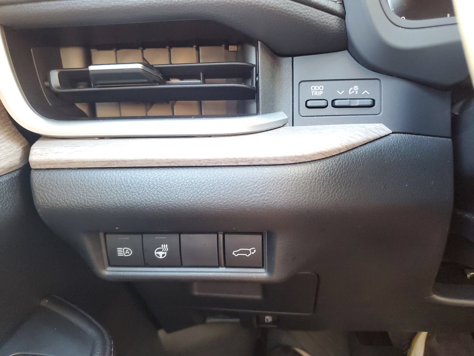 Used 2024 Toyota Grand Highlander AWD image 23