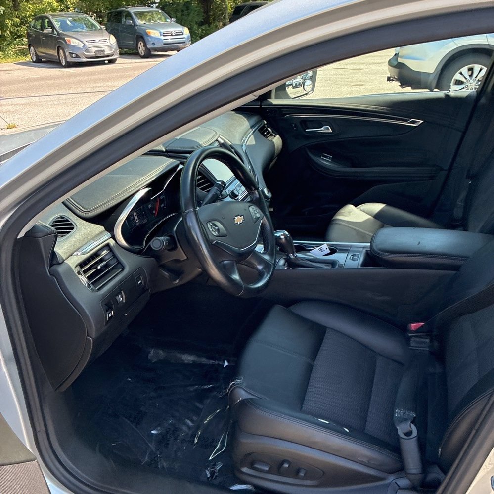 Used 2018 Chevrolet Impala LT w/ Sunroof and Spoiler Package FWD image 7