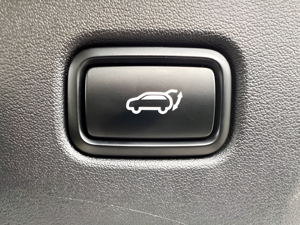 Used 2024 Kia EV6 Wind w/ Wind Technology Package AWD/4WD image 11