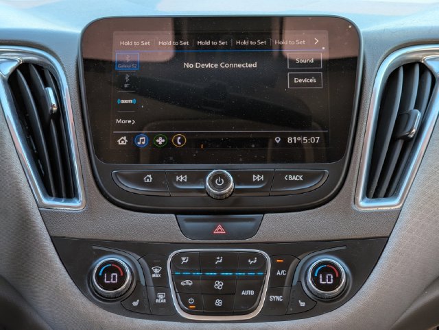 Used 2019 Chevrolet Malibu LT FWD image 14