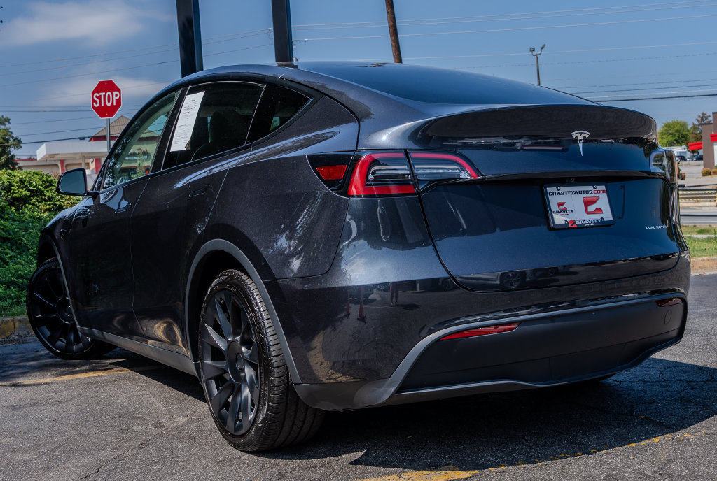 Used 2024 Tesla Model Y Long Range AWD/4WD image 22