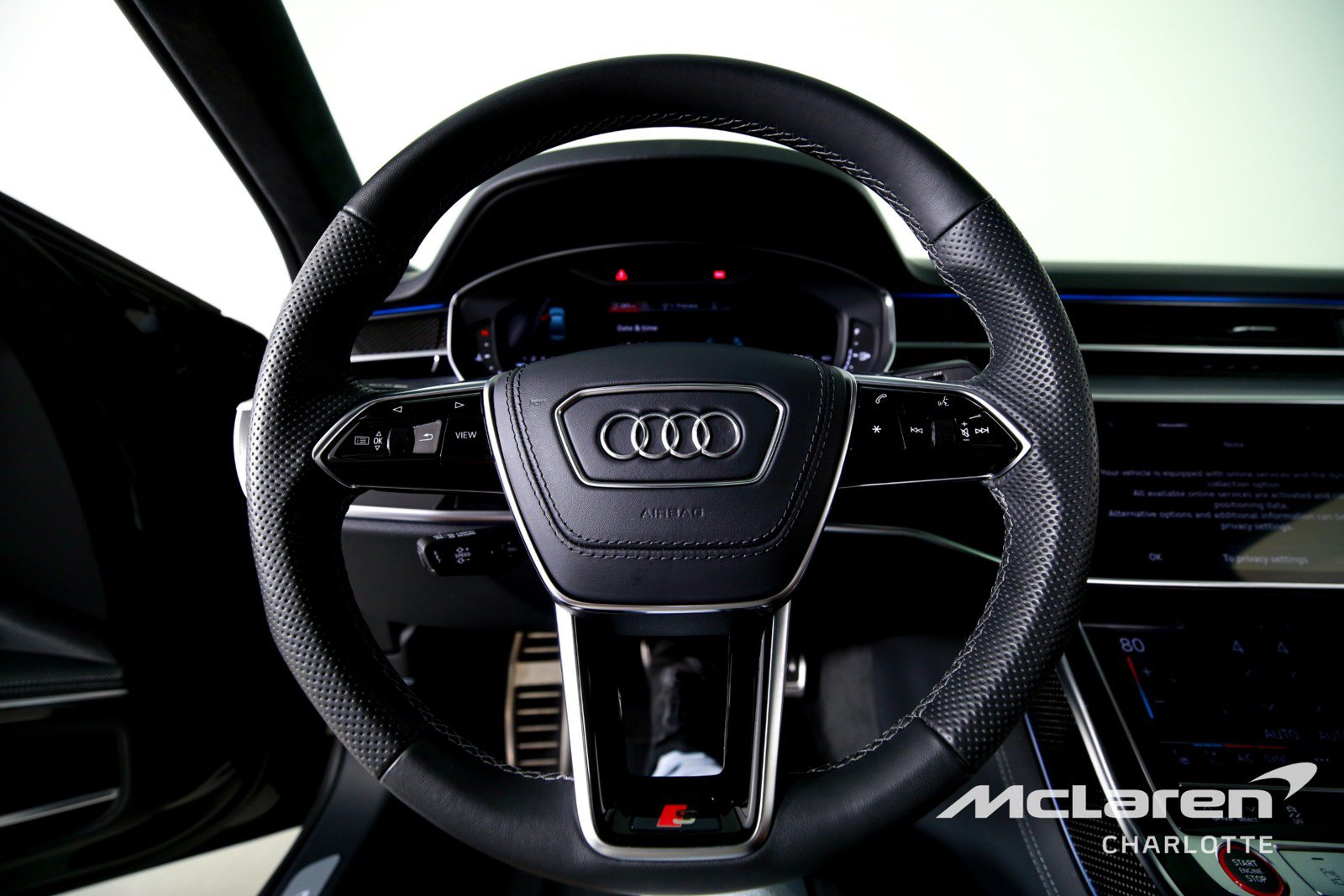 Used 2023 Audi S8 w/ S8 Comfort Plus Package AWD/4WD image 14