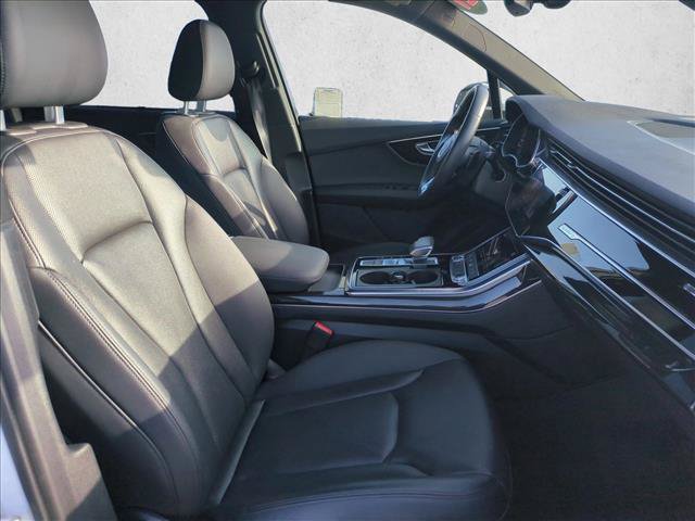 Used 2021 Audi Q7 2.0T Premium Plus w/ Executive Package AWD/4WD image 23