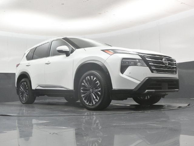 Used 2024 Nissan Rogue Platinum FWD image 54