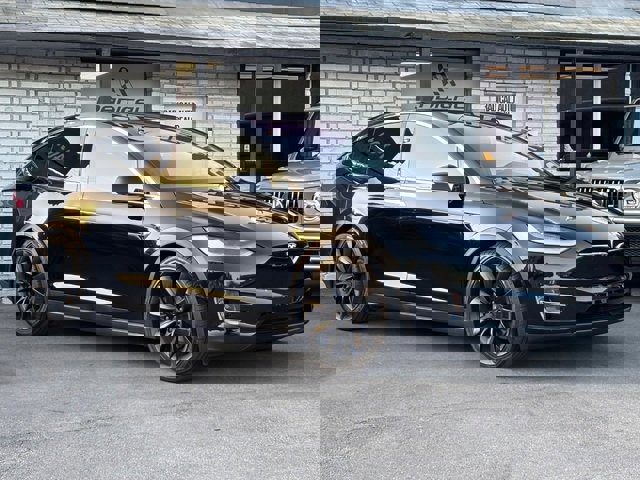 Used 2020 Tesla Model X Long Range image 9