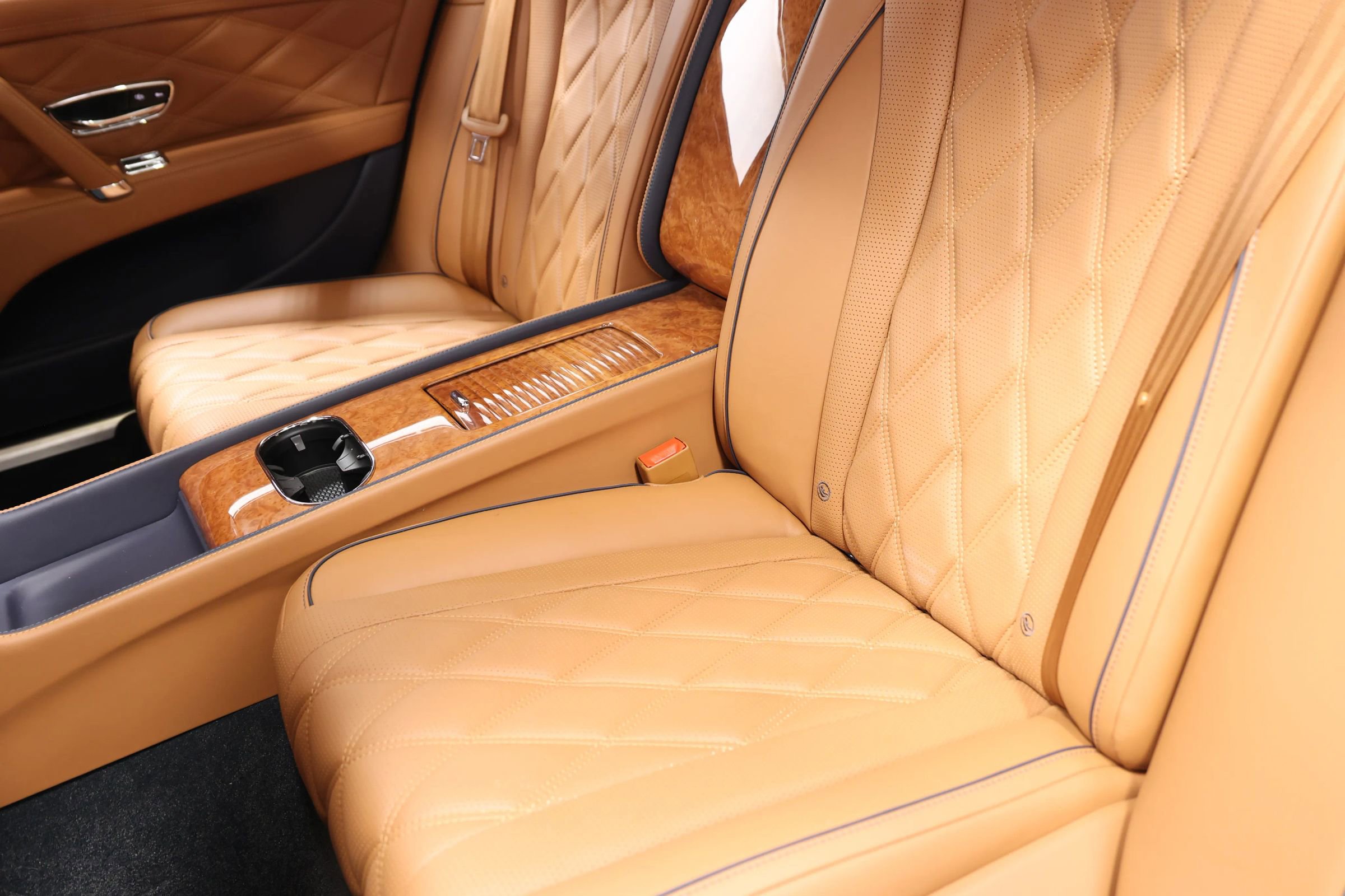 Used 2016 Bentley Flying Spur W12 AWD/4WD image 50