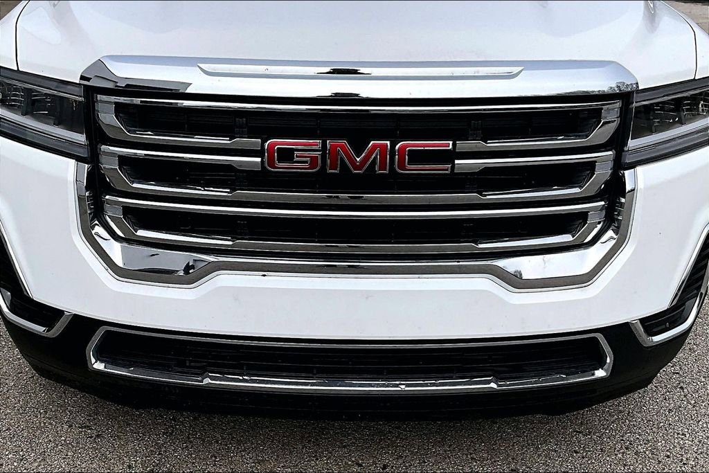Used 2023 GMC Acadia SLE w/ LPO, Floor Liner Package FWD image 32