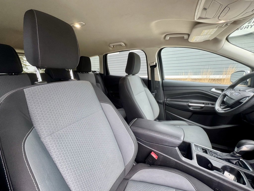 Used 2019 Ford Escape SE image 17