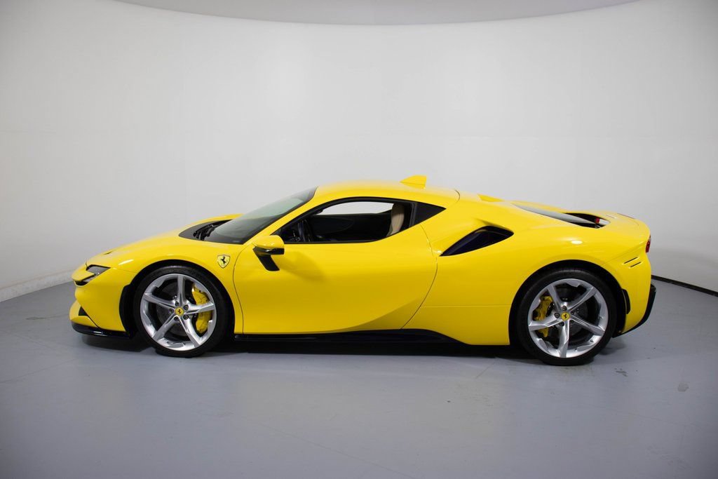 Certified 2022 Ferrari SF90 Stradale AWD/4WD image 9