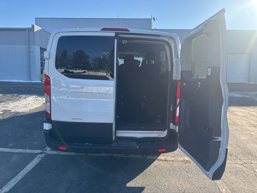 Used 2023 Ford Transit 350 XLT image 28