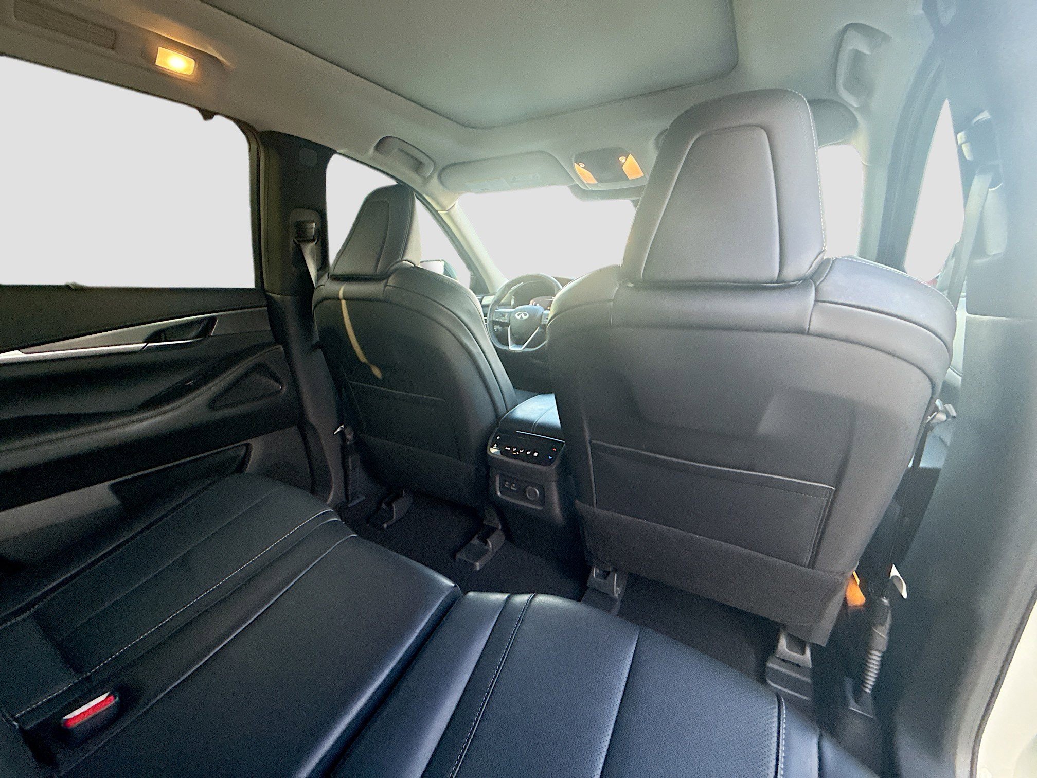 Used 2023 INFINITI QX60 Luxe w/ Cargo Package image 32