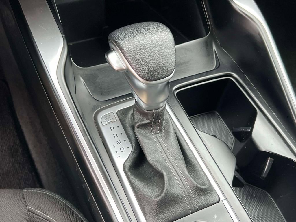 Used 2023 Kia Sorento LX image 27