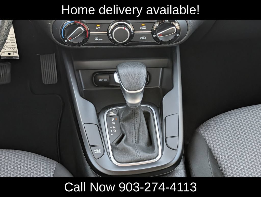 Used 2025 Kia Soul LX w/ LX Technology Package FWD image 15