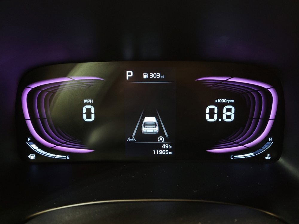 Used 2025 Kia Soul LX w/ LX Technology Package FWD image 23