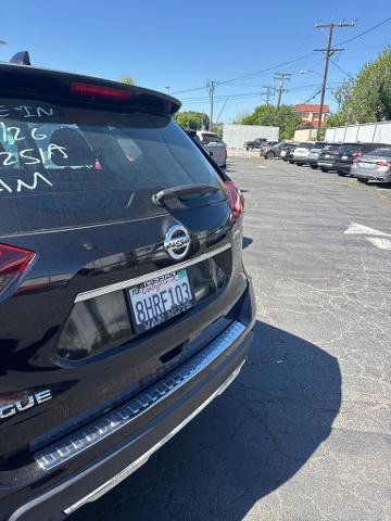 Certified 2018 Nissan Rogue S FWD image 4