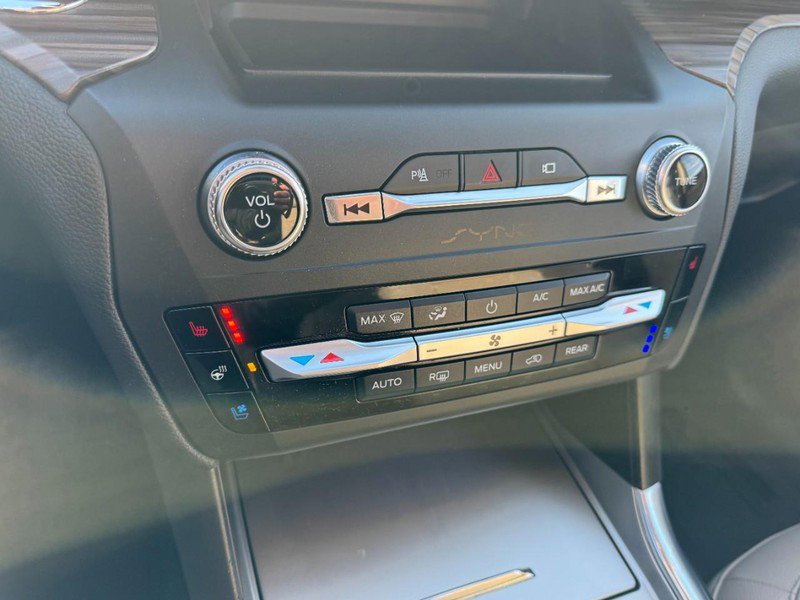 Used 2020 Ford Explorer Limited w/ Class III Trailer Tow Package image 17