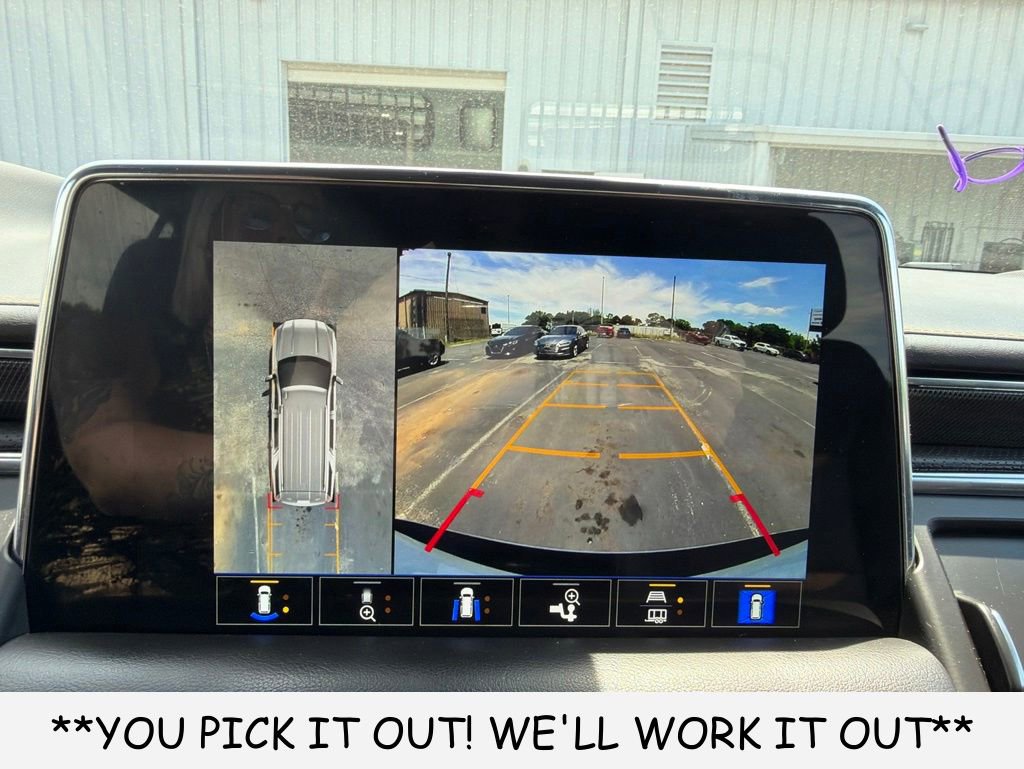 Used 2023 GMC Yukon AT4 w/ Technology Package AWD/4WD image 16