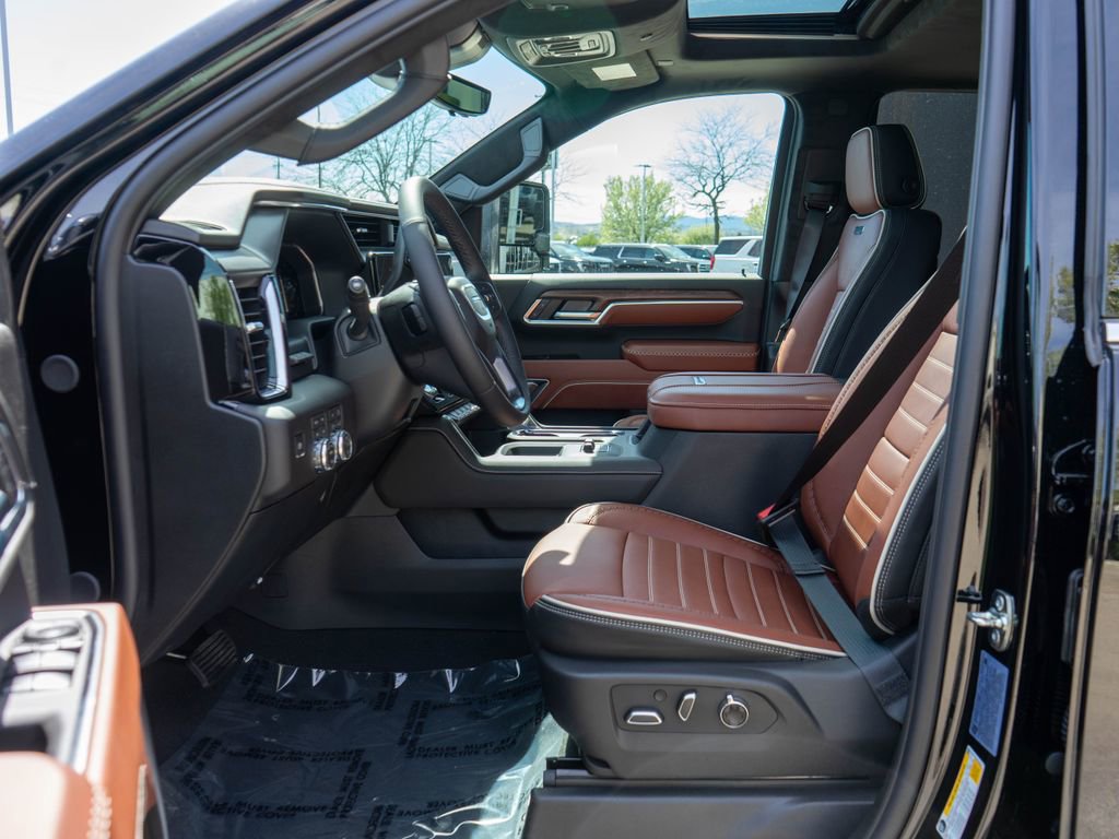 New 2026 GMC Sierra 3500 Denali Ultimate AWD/4WD image 11