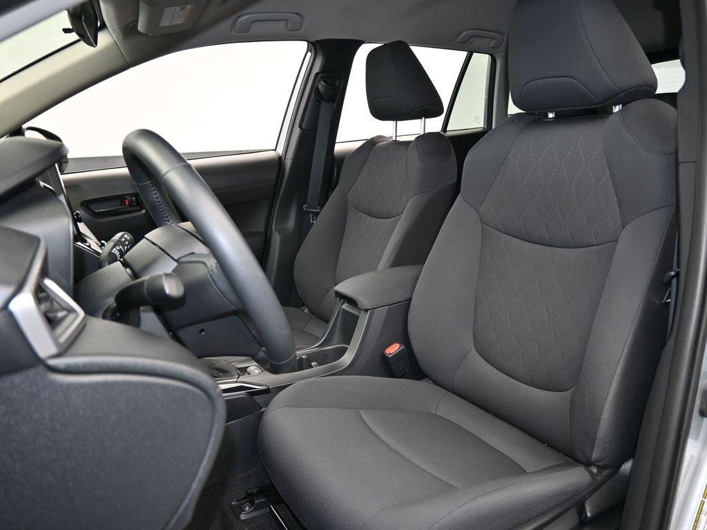 Used 2023 Toyota Corolla Cross LE image 10