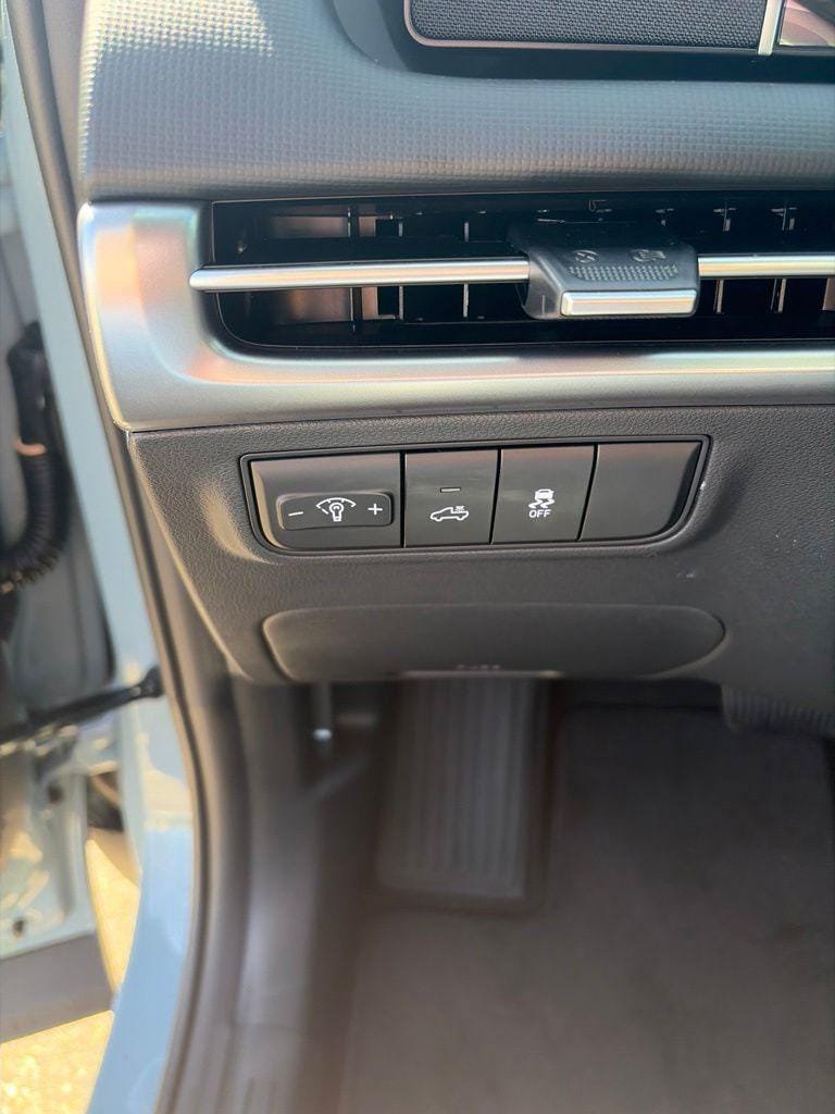 New 2027 Hyundai Santa Cruz SE AWD/4WD image 12