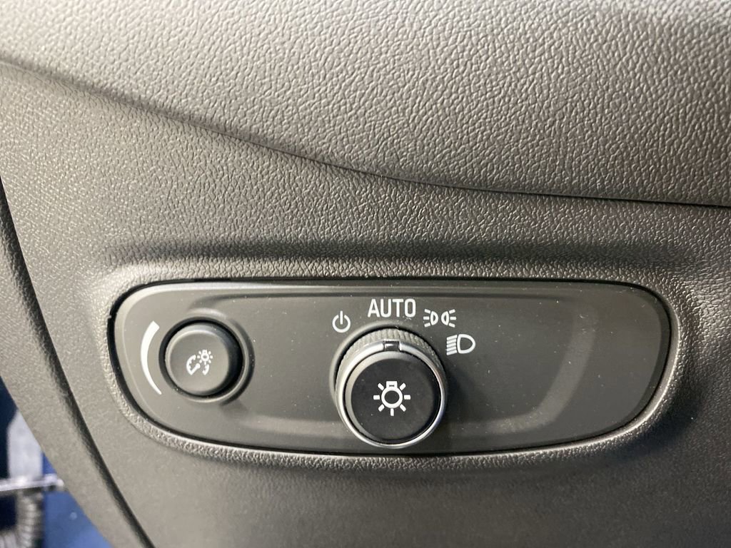 Certified 2024 Chevrolet Equinox LT image 24