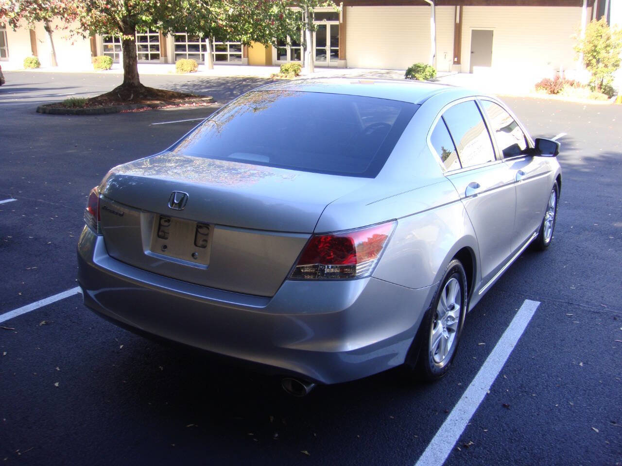 Used 2009 Honda Accord LX-P image 8