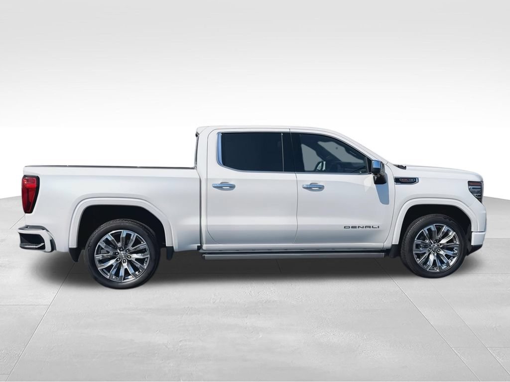 Used 2025 GMC Sierra 1500 Denali w/ Denali Reserve Package AWD/4WD image 9