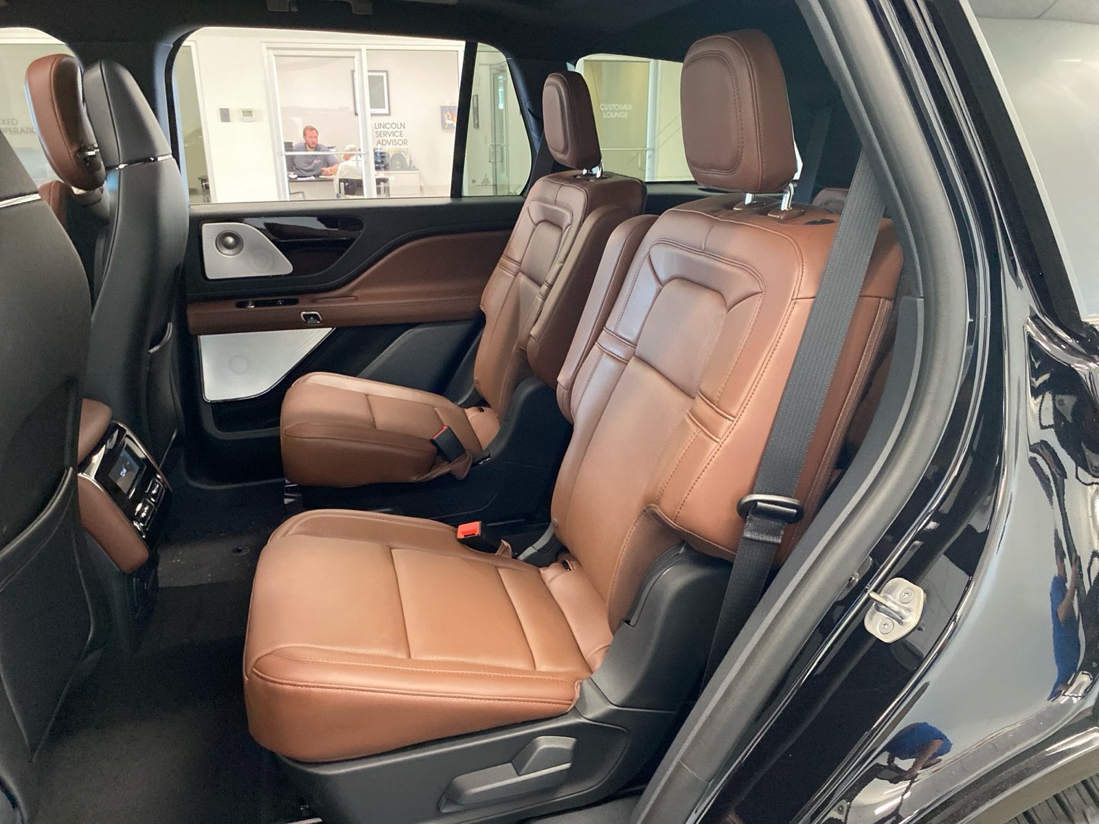New 2026 Lincoln Aviator Reserve AWD/4WD image 9