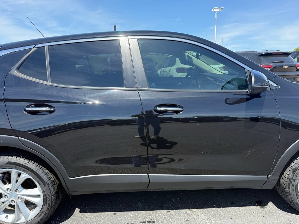 Used 2022 Buick Encore GX Preferred w/ Cold Weather Comfort Package AWD/4WD image 26