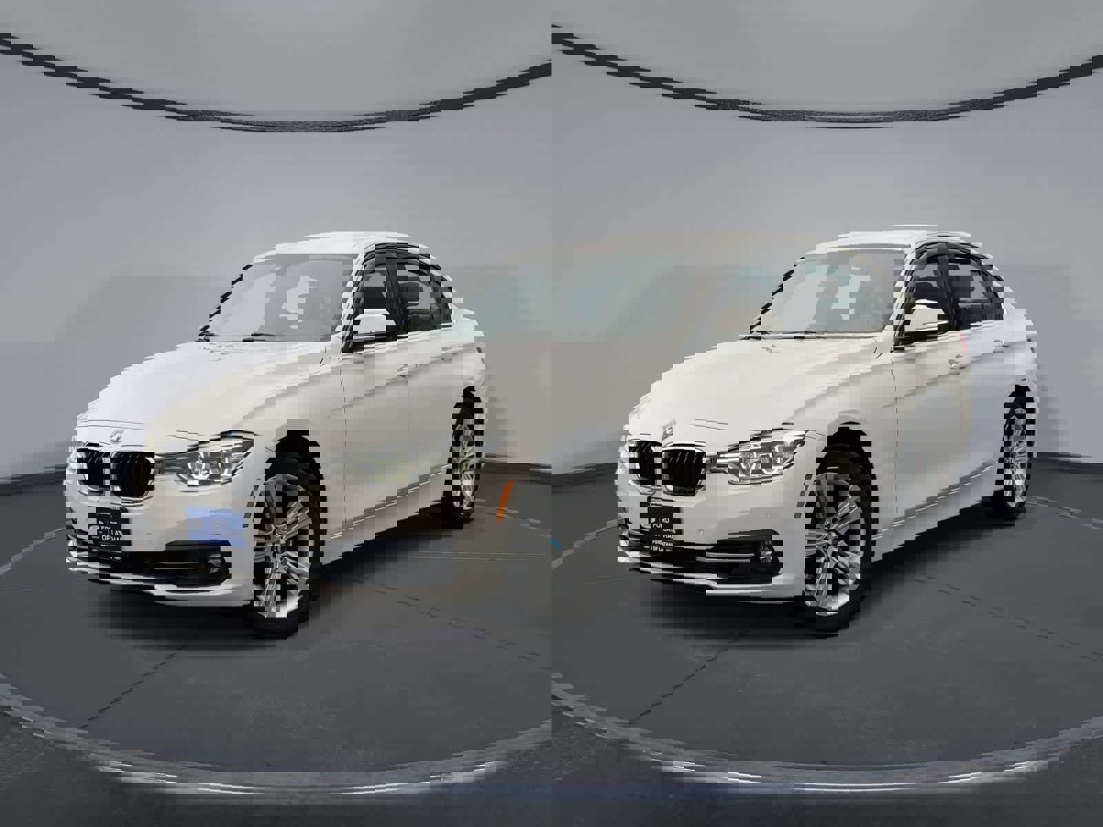 Used 2018 BMW 330i xDrive Sedan image 1