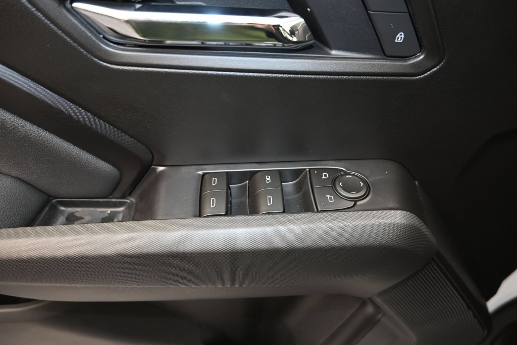 Used 2026 Chevrolet Colorado LT RWD image 11