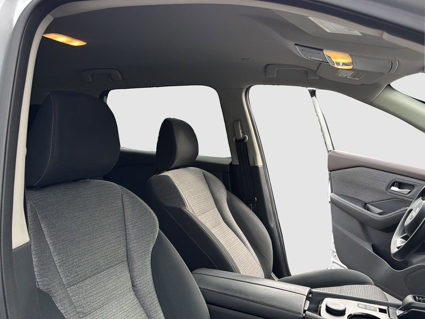 Used 2022 Nissan Rogue SV image 38