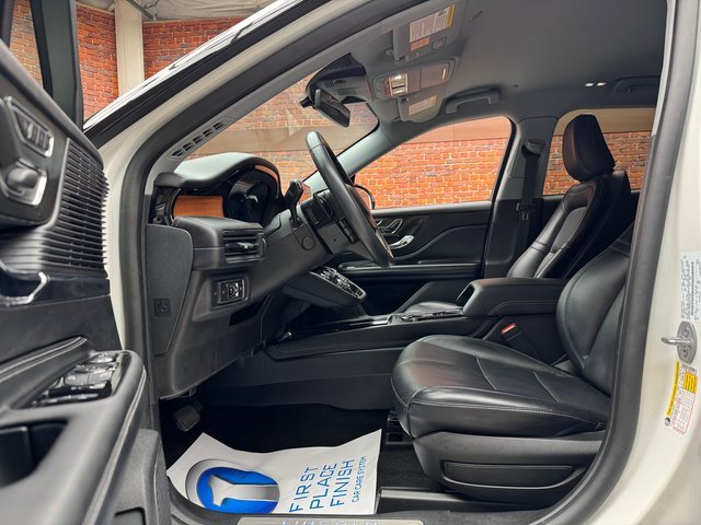 Used 2022 Lincoln Corsair Reserve w/ Sport Package image 23