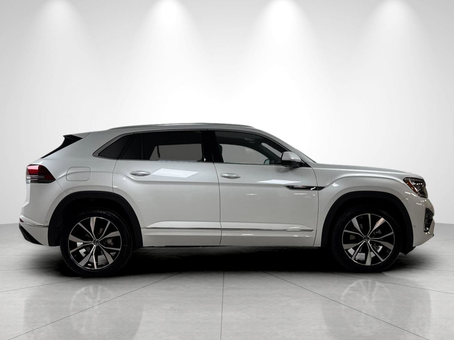 New 2026 Volkswagen Atlas Cross Sport SEL Premium R-Line AWD/4WD image 6