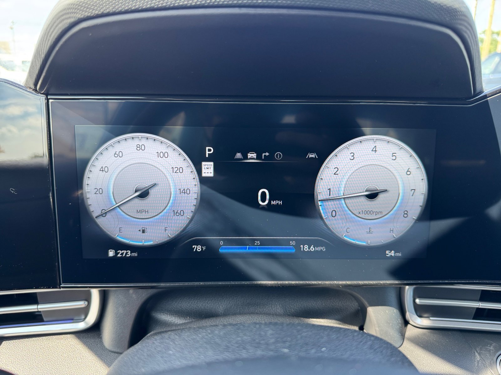 New 2025 Hyundai Elantra SEL image 31