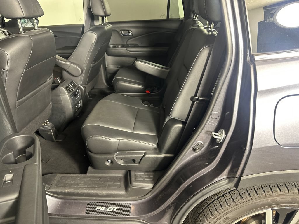 Used 2022 Honda Pilot Touring image 21