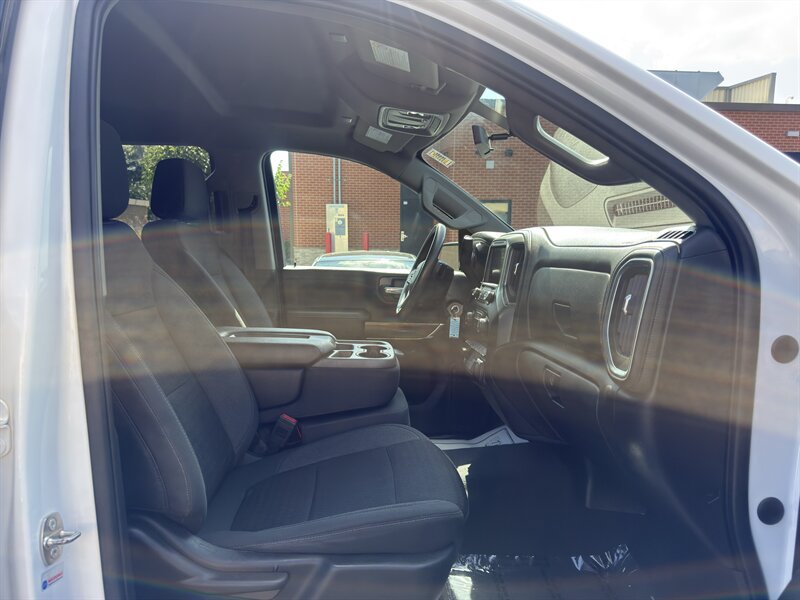 Used 2022 Chevrolet Silverado 2500 LT AWD/4WD image 17